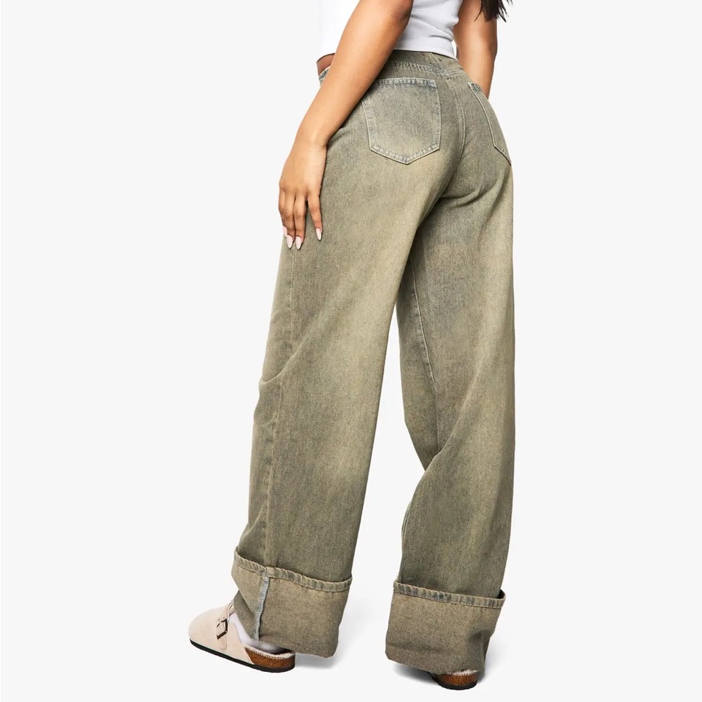 Boohoo Turn Up Cuff Wide Leg Jean - Picture 2 of 11